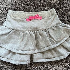 Cute Gymboree tiered soft mini skirt. Light sweatshirt material. Size 5